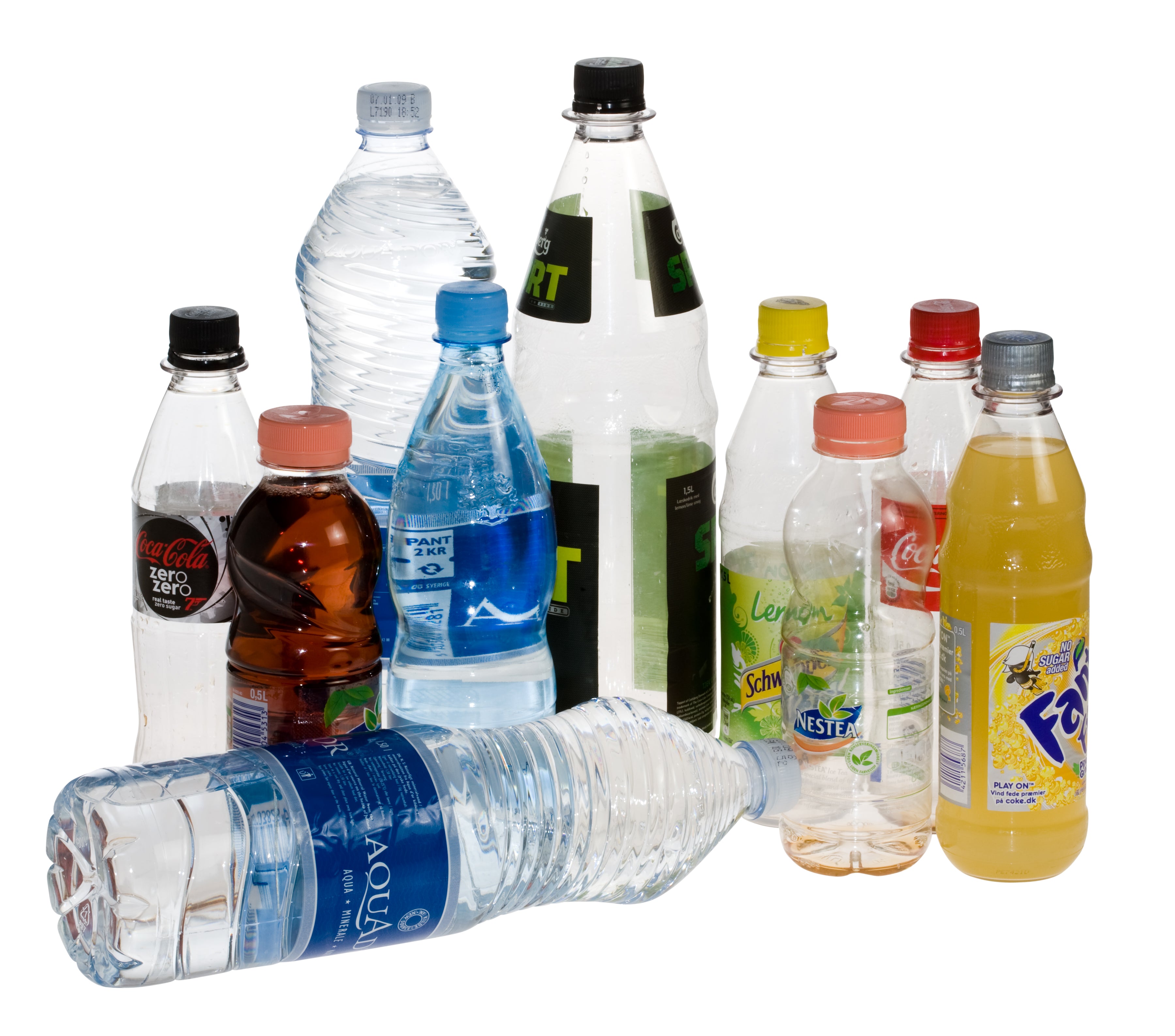 Glass vs Plastic: 7 Factors to Consider for Packaging your Product